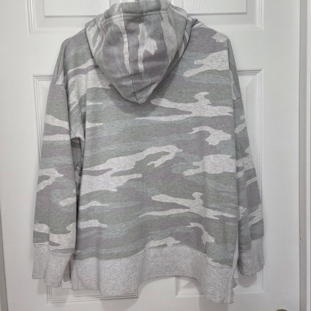 Aerie AEO Oversized Green Desert Camo Pullover Hoodie Sweatshirt Size Small - Picture 3 of 10
